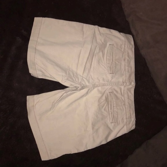 Shorts - Picture 2 of 3